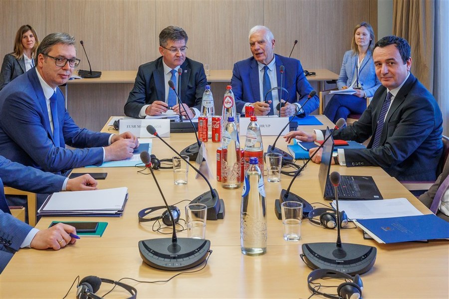 UE: Serbia şi Kosovo au convenit să avanseze în soluţionarea cazurilor persoanelor dispărute în urma războiului