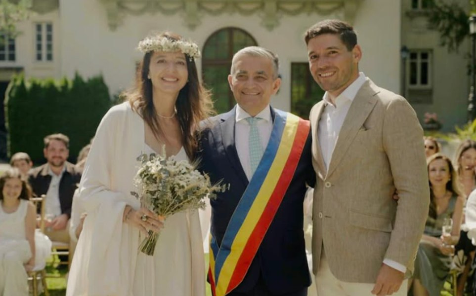 Cea mai titrată spadasină din România s-a căsătorit, weekendul acesta, la Sinaia. Ceremonie restrânsă pentru Ana-Maria Brânză