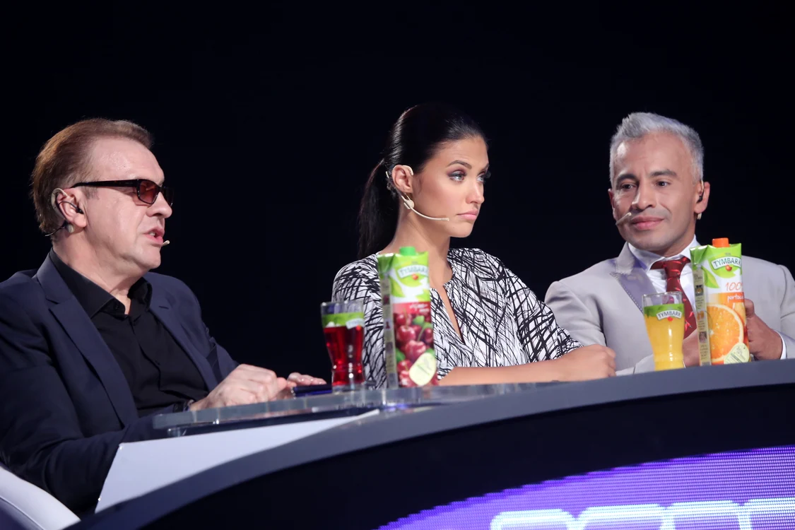 
    Antonia, în contradictoriu cu Gabriel CotabiţăFoto: Kanal D  