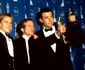 Ben Affleck, Matt Damon si Robbie Williams la decernarea Premiilor Oscar, foto Shutterstock jpg