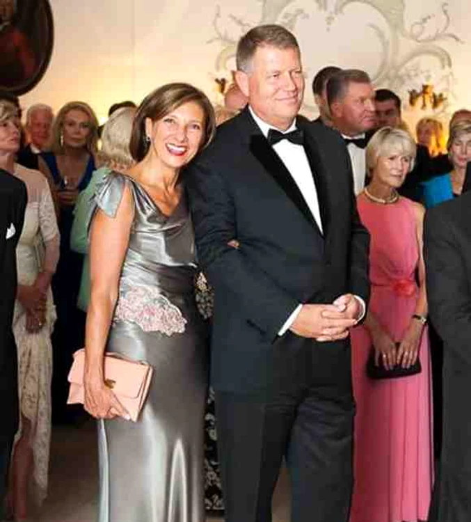
    Carmen Iohannis a fost o apariție foarte elegantă în orașul lui MozartFoto: Arhiva personală  