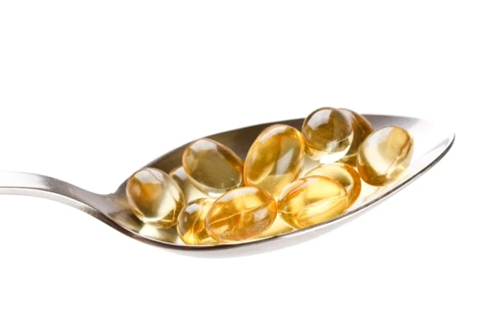 
    În frigider, uleiul de struț se întărește și capătă consistență cremoasă, ca uleiul de cocoswww.clickpentrufemei.ro  