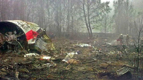 Liderul partidului aflat la guvernare în Polonia denunţă un „atentat” rus la Smolensk, în 2010 jpeg