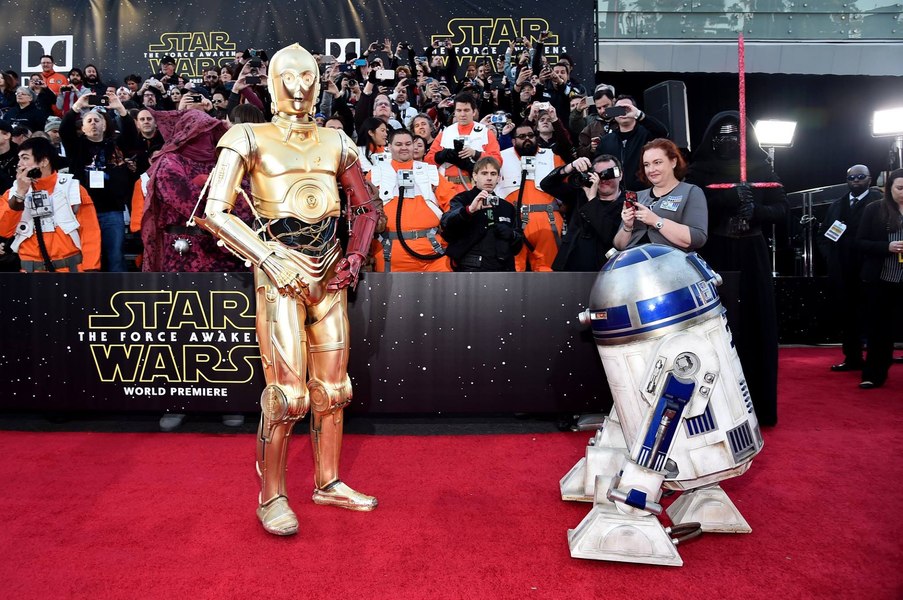 Capul droidului C-3PO din „Star Wars” a fost vândut la licitaţie. Care a fost preţul lui VIDEO