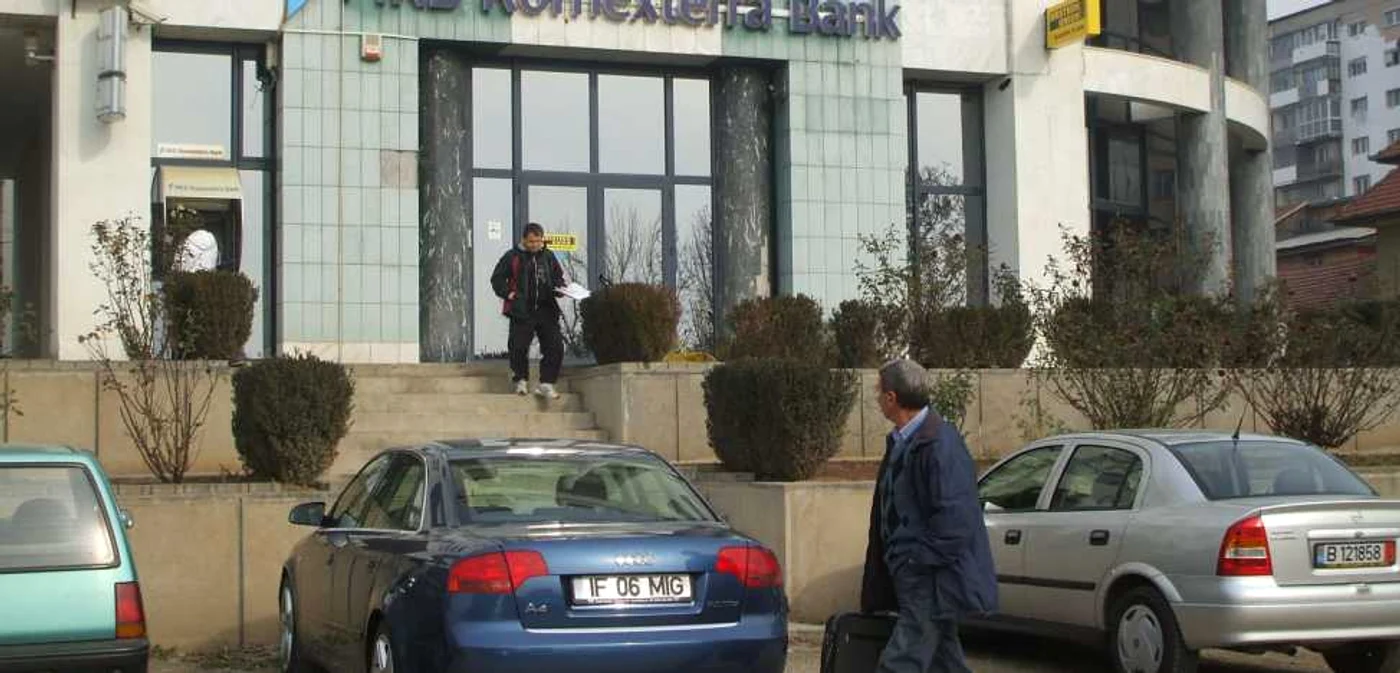 Creditele au fost acordate la sediul sucursalei din Alba Iulia