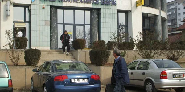 Creditele au fost acordate la sediul sucursalei din Alba Iulia