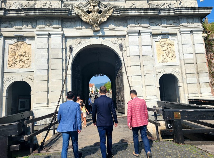 Ministrul Turismului: Judeţul Allba are un potenţial turistic incontestabil, însă prea puţin fructificat