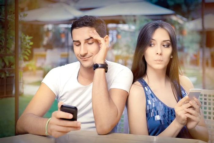 Horoscop zilnic 18 august: Berbecii au parte de tot felul de încurcături amoroase