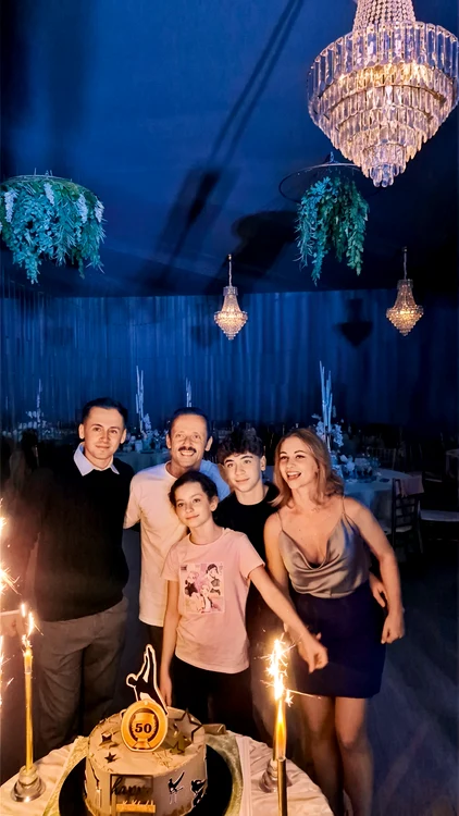 !!!Daca zici ca poti scoate ceva din ea o dau mica Marius cu cei 3 copii și soția jpg