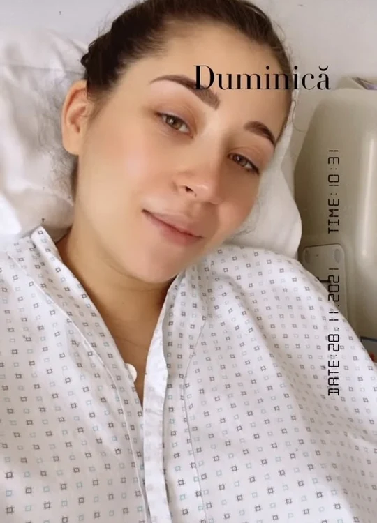 
    Nicole Cherry, o mămică tânărăfoto: Instagram  