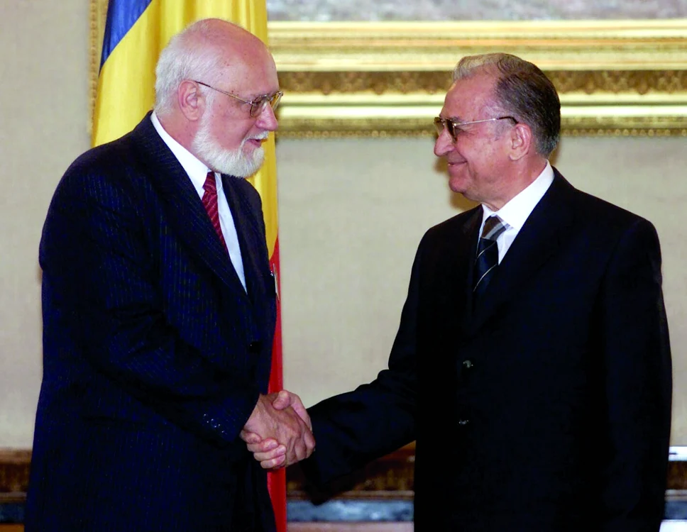 Gelu Voican Voiculescu şi Ion Iliescu. FOTO Mediafax / Marius Vasilică