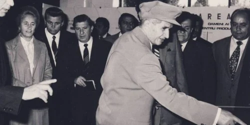 Istoricii susţin că ce nu a distrus comunismul în România a distrus capitalismul