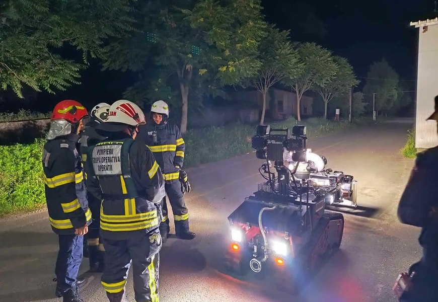 Incendiu la fabrica de armament din Cugir. Hala cu muniție, cuprinsă de flăcări. A fost emis mesaj Ro-Alert