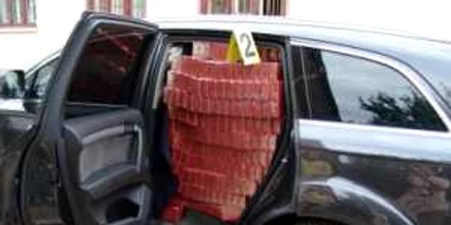 Timişoara: Trupele speciale ale poliţiei au confiscat 20.000 de pachete de ţigări de contrabandă
