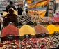 Bazarul egiptean cu mirodenii din Istanbul Turcia Foto Daciana Stoica