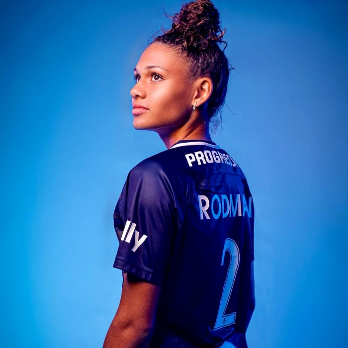 1 trinity rodman fiica lui dennis rodman face fotbal 11 jpg jpeg