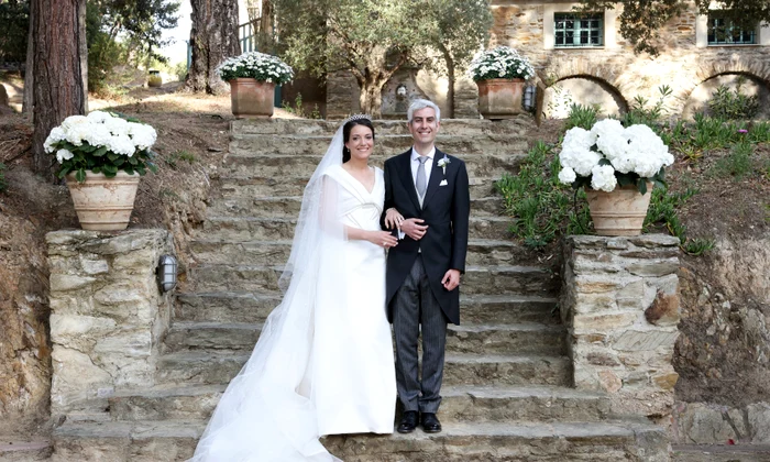 Prințesa Alexandra de Luxemburg și Nicolas Bagory la Biserica Saint Trophyme din Bormes les Mimosas, pe 29 aprilie 2023, după ceremonia de nuntă, Pprofimedia jpg