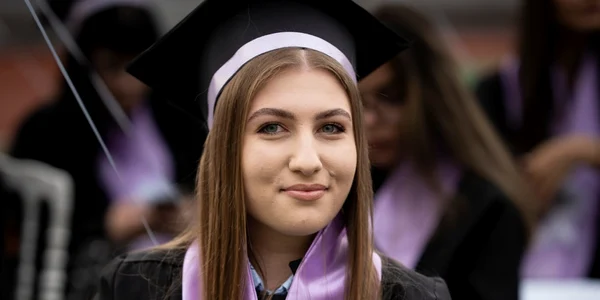 Ana Ncoleta Bărcan eleva de 10 la BAC de la CNI Matei Basarab Râmnicu Vâlcea Foto Arhiva personală jpeg