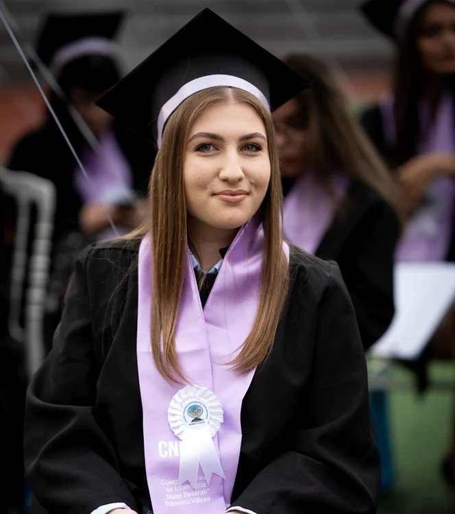Ana Nicoleta Bărcan eleva de 10 la BAC de la CNI Matei Basarab Râmnicu Vâlcea Foto Arhiva personală