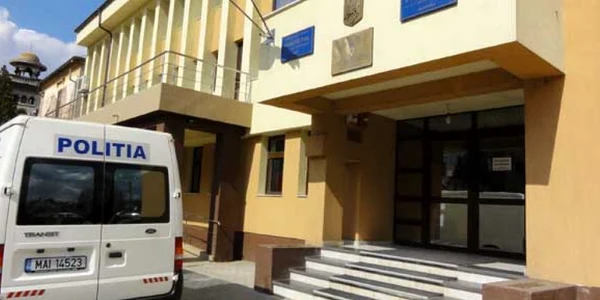 Procurorii Parchetului de pe lângă Tribunalul Olt au decis să îl acuze pe suspectul principal de infracţiunea de omor (foto - sediu Parchetul Olt)