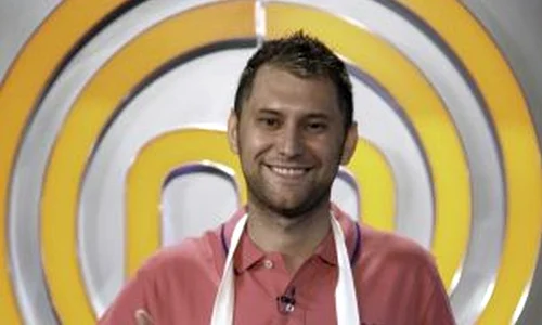 Andrei Voica este primul dintre cei trei finalişti MasterChef 2015 jpeg