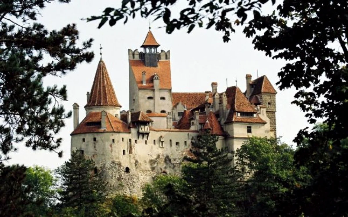 Castelul Bran s-a apropiat de un milion de vizitatori în 2016. FOTOArhivă