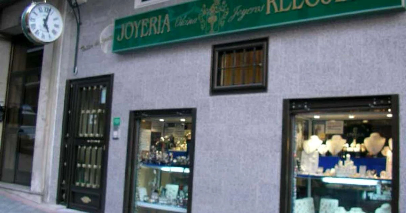Cei cinci români erau experţi în furturile din bijuteriile scumpe din toată Spania sursa: olcinajoyeros.com