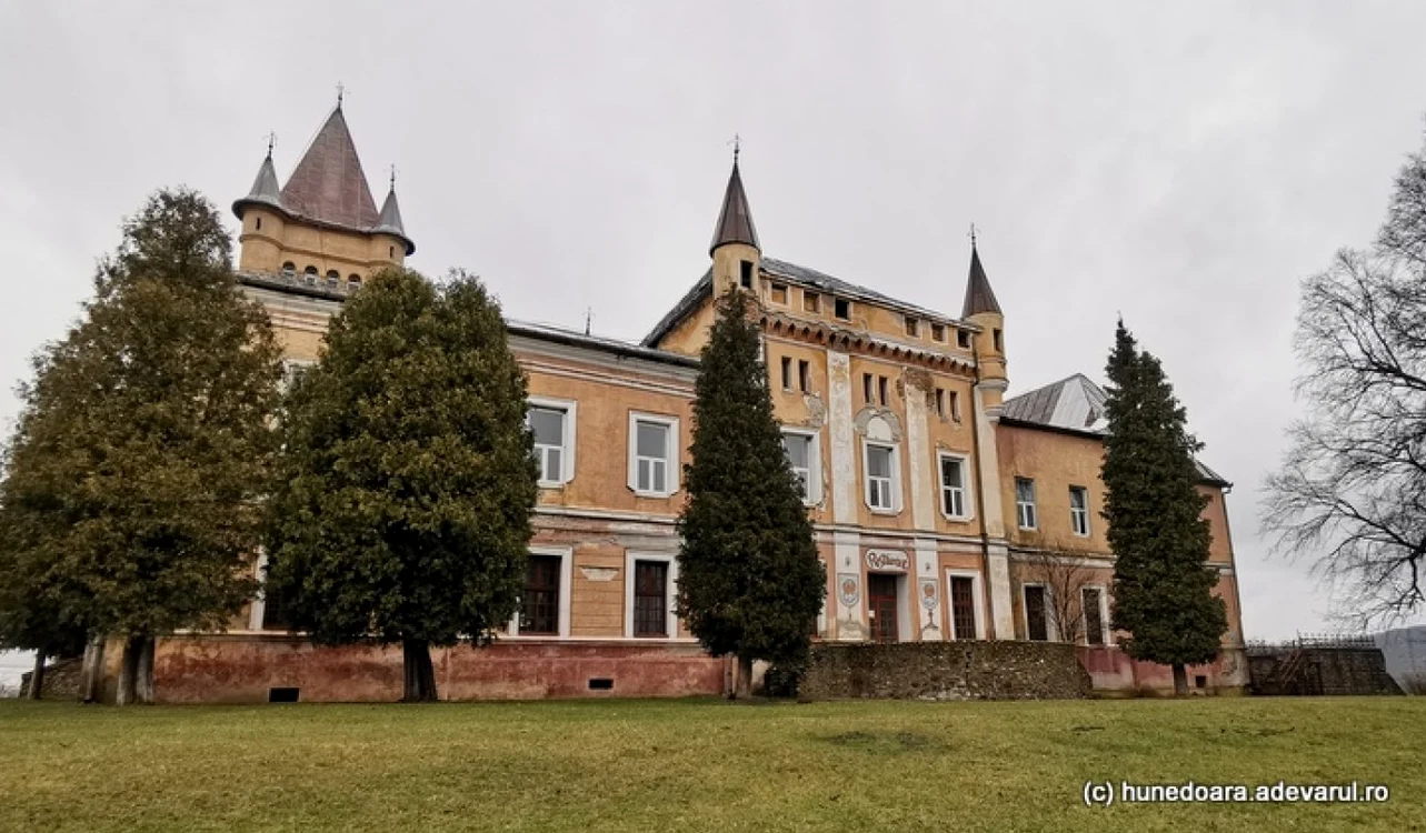 Castelul Kendeffy din Sântamaria Orlea, retrocedat în anii 2000. Foto: Daniel Guță ADEVĂRUL