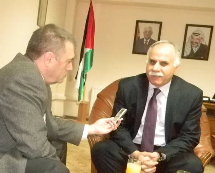 Dialogul purtat cu ambasadorul statului Palestina, la Bucureşti, Excelenţa Sa Ahmad Aqel m-a convins că interlocutorul meu este un patriot luminat, un diplomat realist şi un arab răbdător.