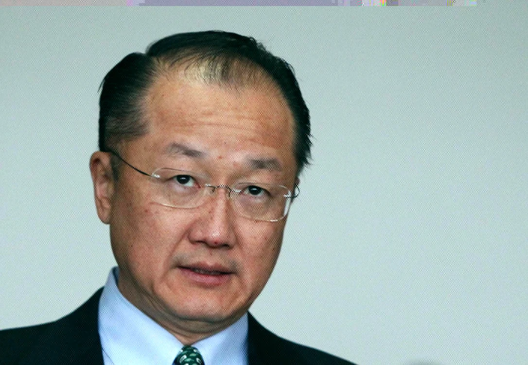 În pofida progreselor, peste 30% din populaţia României trăieşte cu mai puţin de 5 dolari pe zi, spuneJim Yong Kim, preşedintele Băncii Mondiale FOTO Reuters