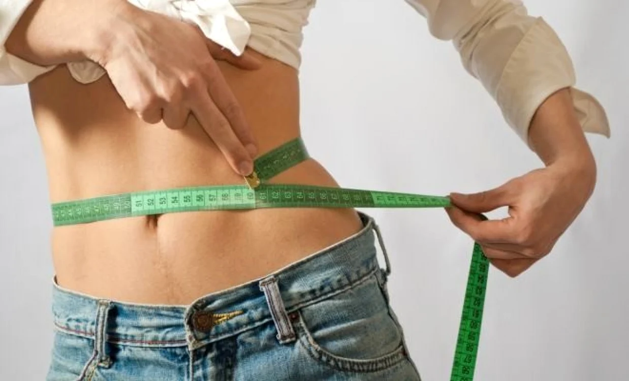 Uită de regimul drastic bazat pe înfometare şi asigură-te că introduci 
exact alimentele de care ai nevoie în fiecare zi.