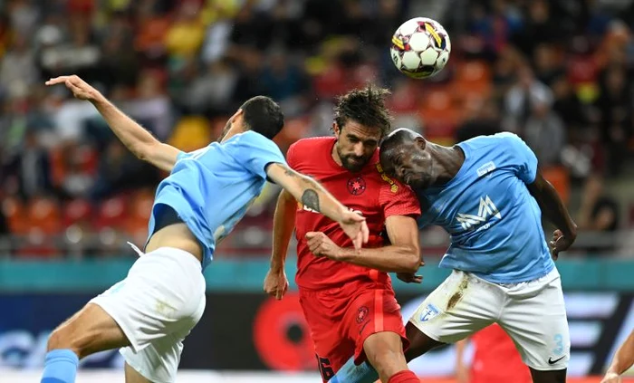 Compagno s-a zbătut mult, dar tot nu a înscris pentru FCSB (FOTO: Sportpictures)