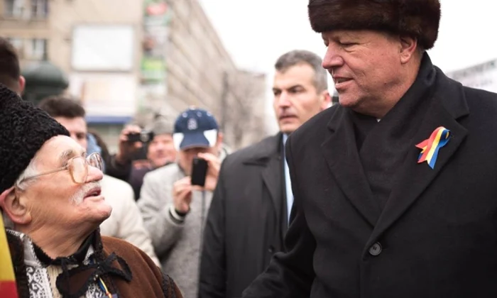 Caciula lui Klaus Iohannis jpeg