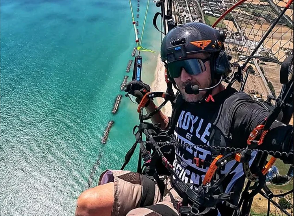 Felix Baumgartner a murit din cauza unor fracturi la nivelul vertebrelor cervicale FOTO Arhivă