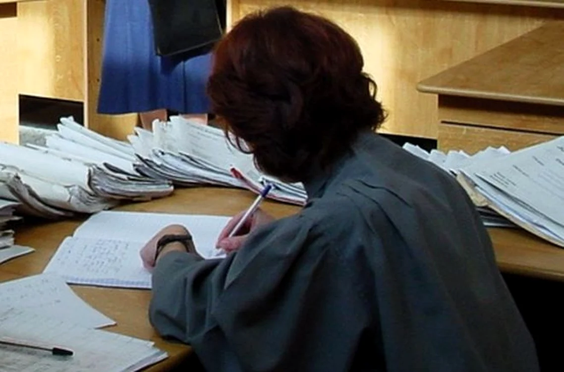 Instanța a anulat concedierea și a dispus reangajarea grefierului FOTO arhivă Adevărul