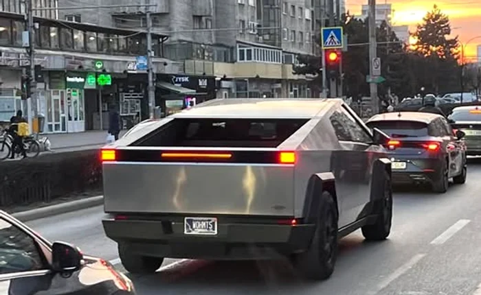 Tesla Cybertruck. FOTO FB Best of Dacia