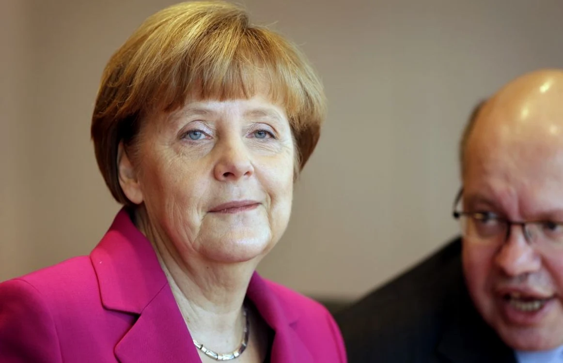 Angela Merkel a fost
întotdeauna evazivă în privinţa vieţii sale private şi s-a
arătat puţin vorbăreaţă atunci când interviurile deveneau mai
personale FOTO AP