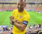 Kamara e mulțumit acum când se uită în oglindă