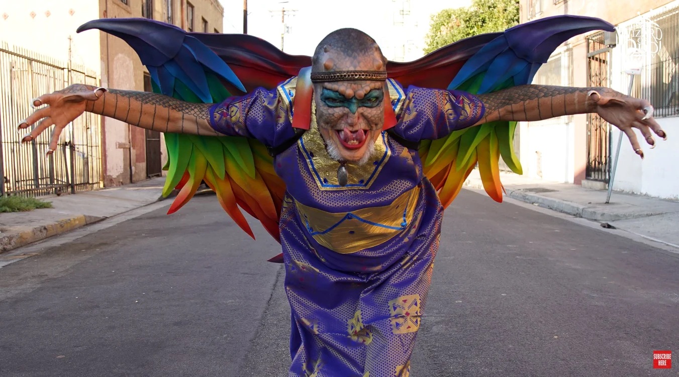 Medusa speră să fie primul „dragon fără gen” (Foto: captură video Youtube)