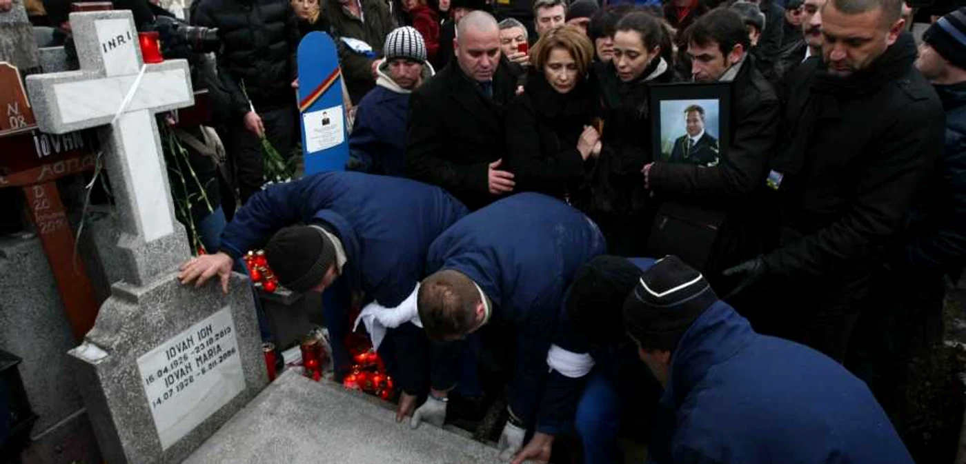 Înmormântarea lui Adrian Iovan (vineri, 24 ianuarie 2014, Cimitirul Bellu Catolic) FOTO Sever Gheorghe