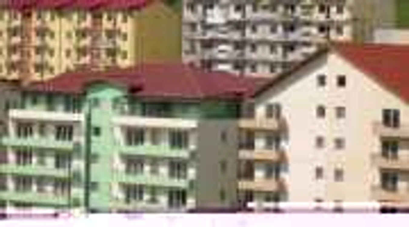 Preţurile locuinţelor  scad şi în euro, şi în lei