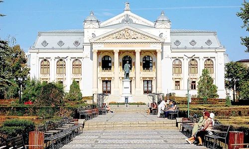 teatrul national iasi jpeg