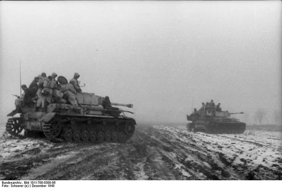 Tancuri germane pe Frontul de Est (© Das Bundesarchiv Bild 101I-708-0300-06)