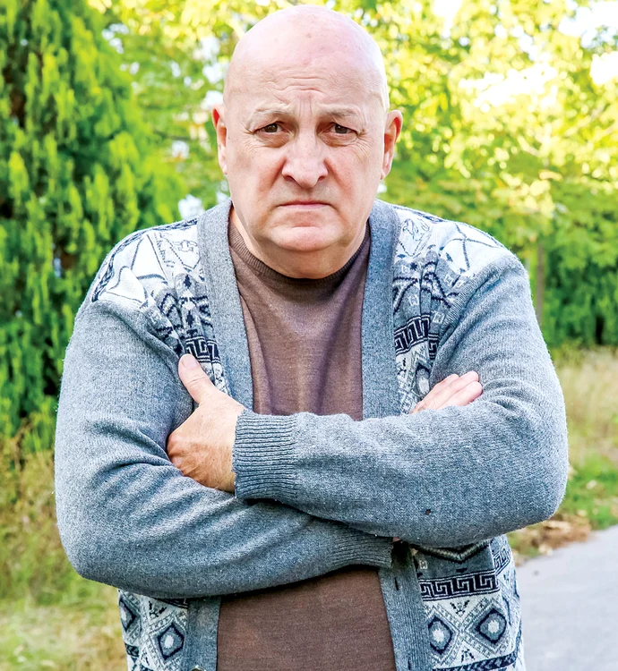 
    Constantin Cotimanis  este unul dintre cei  mai simpatici actori,  fiind vânat de toţi  regizorii de seriale tv   