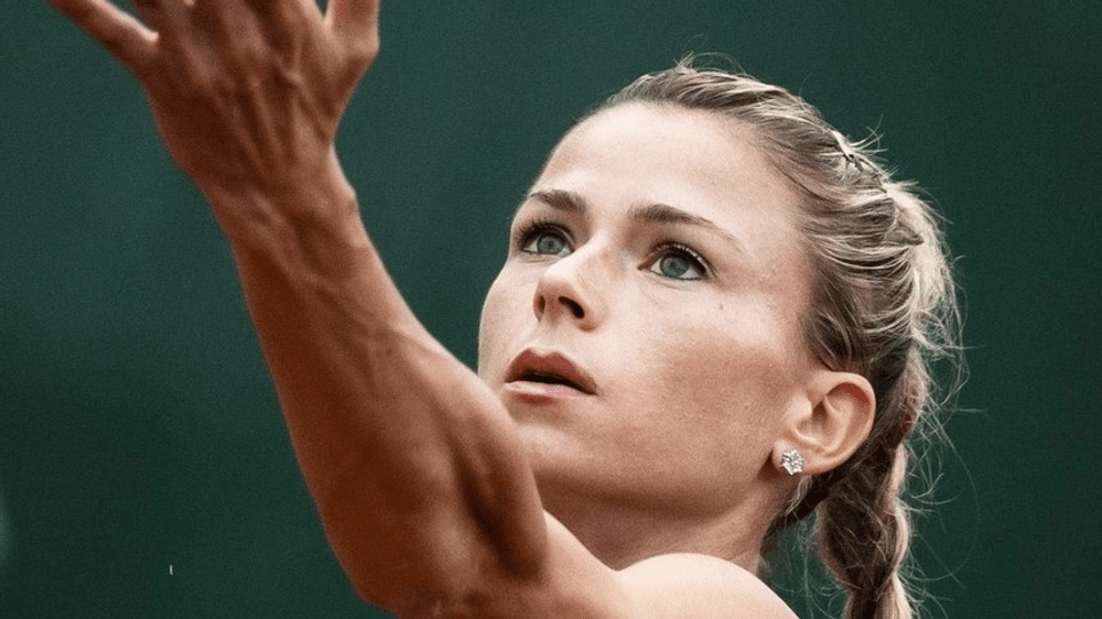 Camila Giorgi, certificat fals de vaccinare COVID: Ce riscă acum frumoasa italiancă