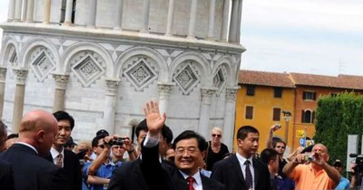 Preşedintele chinez nu mai participă la G8 - Revista presei internaţionale