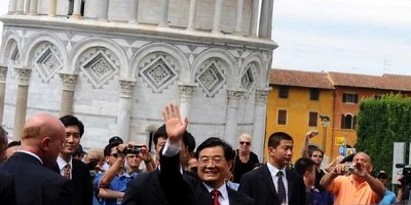 Preşedintele chinez nu mai participă la G8 - Revista presei internaţionale