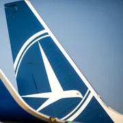 tarom foto shutterstock