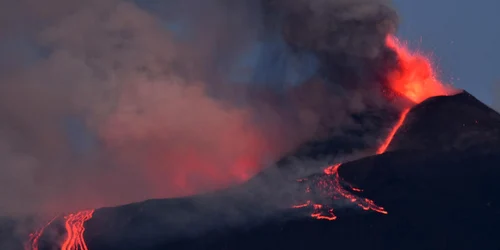 Eruptie a Vulcanului Etna FOTO EPA-EFE