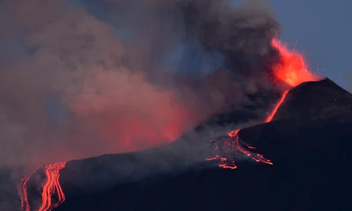 Eruptie a Vulcanului Etna FOTO EPA-EFE